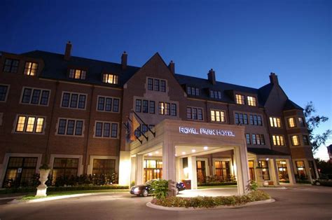 Royal Park Hotel .